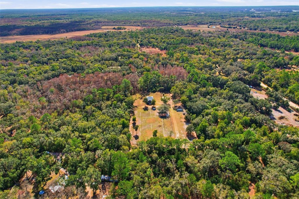 Image 44 of property listing at 6368 E GRANTHAM COURT, Hernando, FL 34442