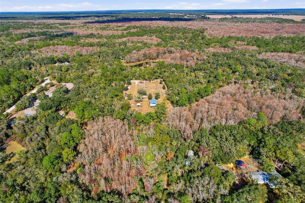 Image 45 of property listing at 6368 E GRANTHAM COURT, Hernando, FL 34442