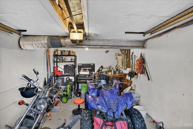 3678 Paramount Ridge Lane, Green Twp, OH 45247
