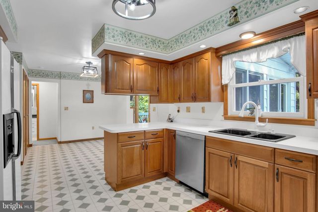 11 WAGNER DRIVE, Mechanicsburg, PA 17050