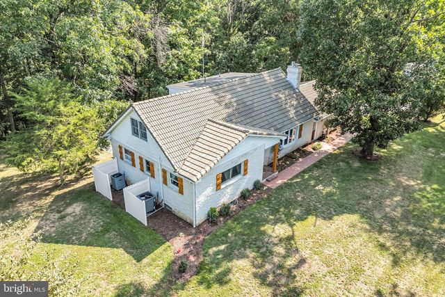11 WAGNER DRIVE, Mechanicsburg, PA 17050