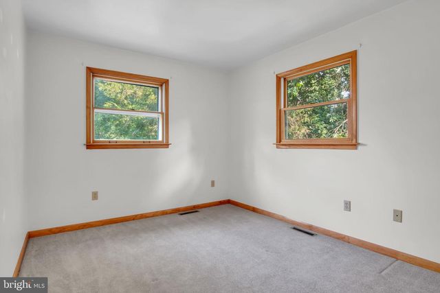 11 WAGNER DRIVE, Mechanicsburg, PA 17050
