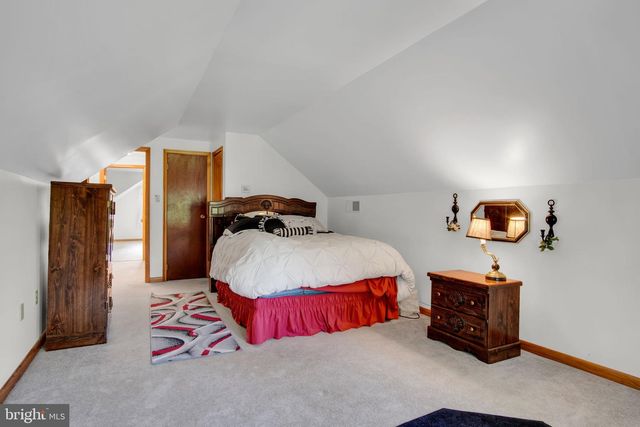 11 WAGNER DRIVE, Mechanicsburg, PA 17050