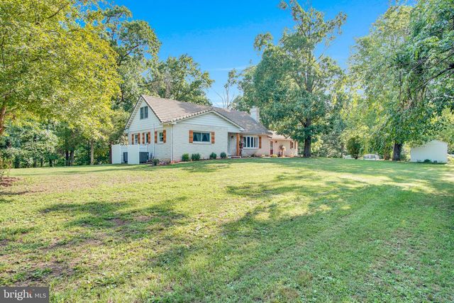 11 WAGNER DRIVE, Mechanicsburg, PA 17050