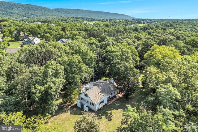 11 WAGNER DRIVE, Mechanicsburg, PA 17050
