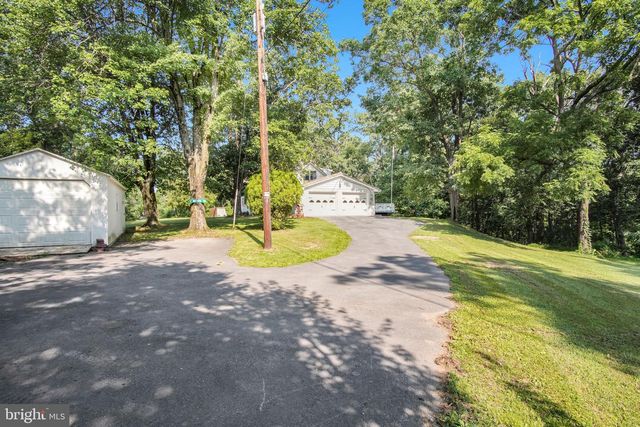 11 WAGNER DRIVE, Mechanicsburg, PA 17050