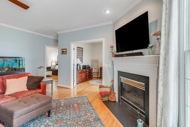 1880 COLLEGE AVE, Harrisonburg, VA 22802