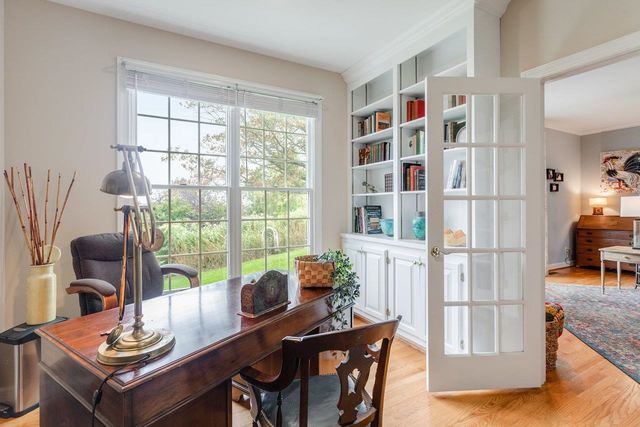 1880 COLLEGE AVE, Harrisonburg, VA 22802