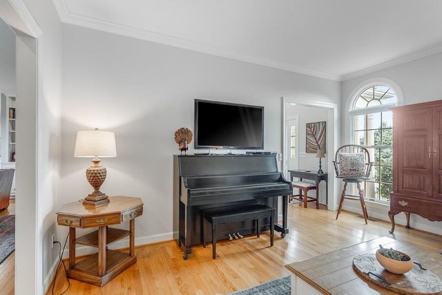 1880 COLLEGE AVE, Harrisonburg, VA 22802