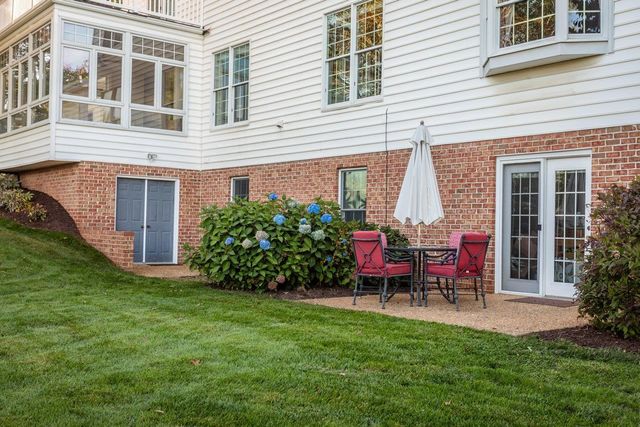 1880 COLLEGE AVE, Harrisonburg, VA 22802