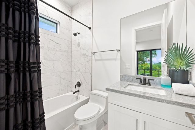 6924 N STILLWATER SHORES Drive, Davie, FL 33314