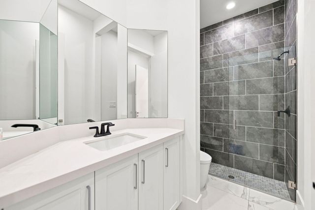 6924 N STILLWATER SHORES Drive, Davie, FL 33314