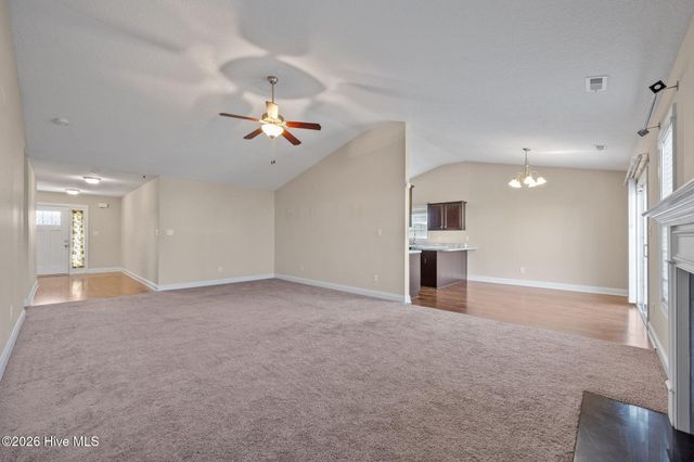 320 Aquamarine Circle, Jacksonville, NC 28546