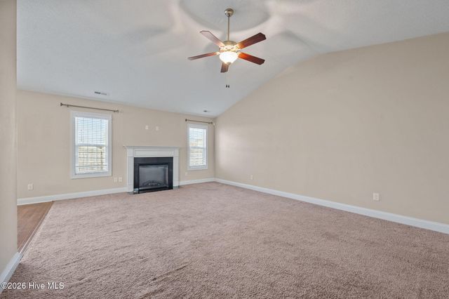 320 Aquamarine Circle, Jacksonville, NC 28546