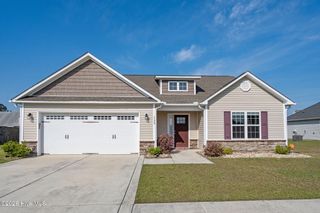 320 Aquamarine Circle, Jacksonville, NC 28546