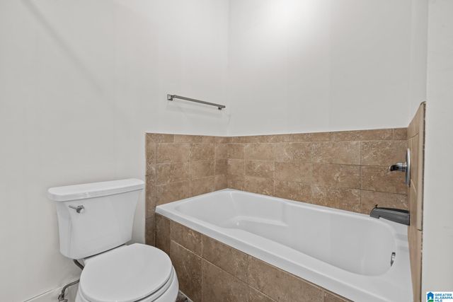 475 River Forest Ln Ste 4130, Talladega, AL 35160