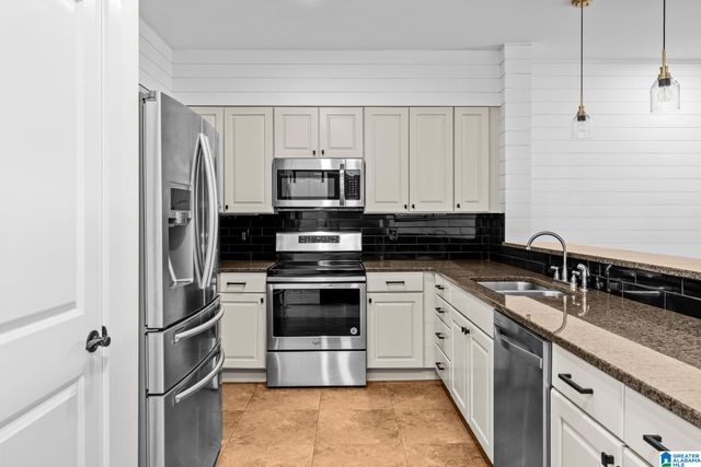 475 River Forest Ln Ste 4130, Talladega, AL 35160