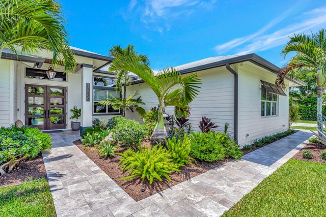 14500 68th Drive N, Palm Beach Gardens, FL 33418