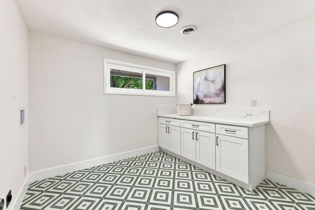 1509 Mission Ave, Carmichael, CA 95608