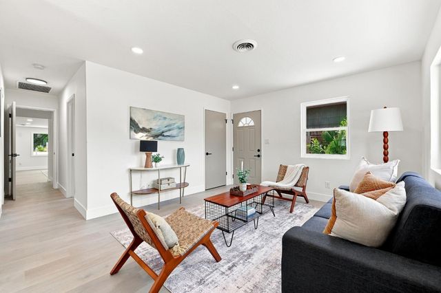 1509 Mission Ave, Carmichael, CA 95608