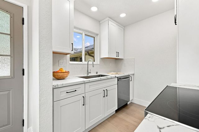 1509 Mission Ave, Carmichael, CA 95608