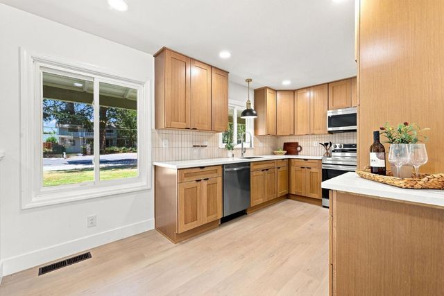 1509 Mission Ave, Carmichael, CA 95608