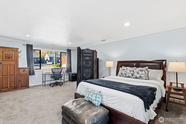 15812 30 Avenue NE, Shoreline, WA 98155