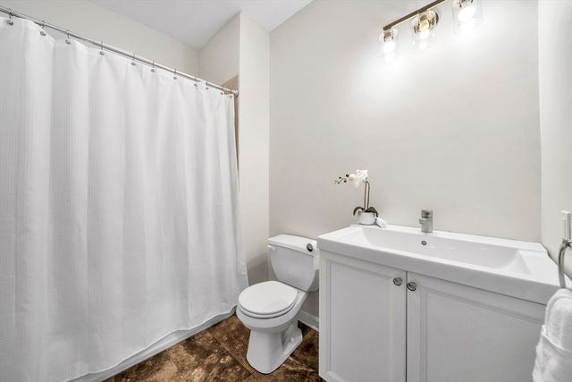 257 Pleasant St 7, Worcester, MA 01609