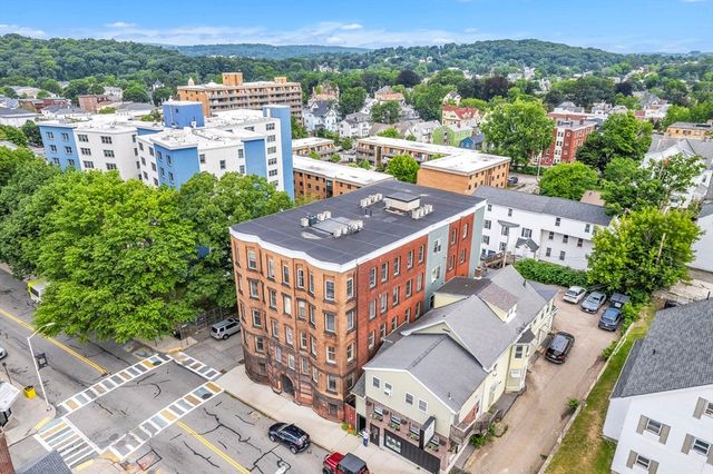 257 Pleasant St 7, Worcester, MA 01609
