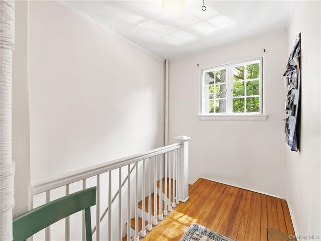 89 Bayview Avenue, Great Neck, NY 11021