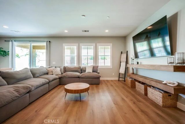 30327 Redding, Murrieta, CA 92563