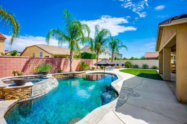 30327 Redding, Murrieta, CA 92563