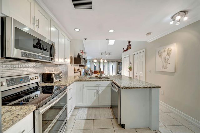 1638 N 15th Ter, Hollywood, FL 33020