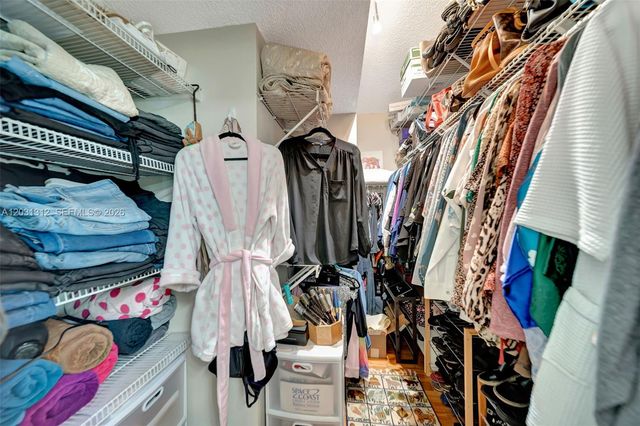 1638 N 15th Ter, Hollywood, FL 33020