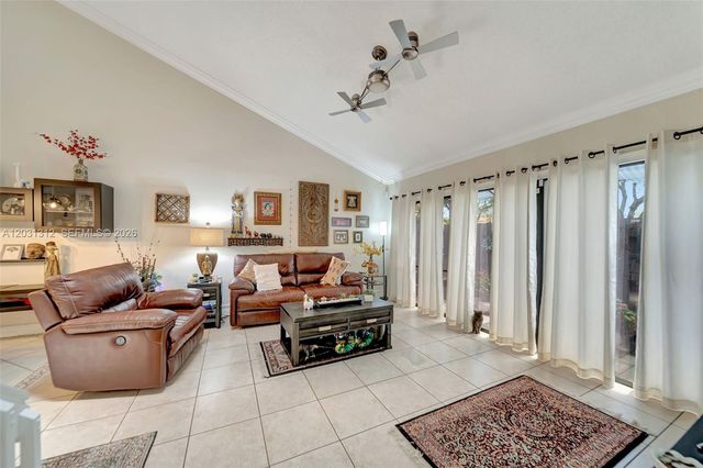 1638 N 15th Ter, Hollywood, FL 33020