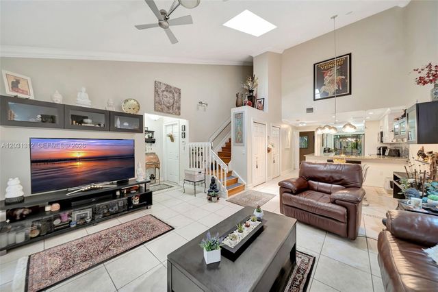 1638 N 15th Ter, Hollywood, FL 33020