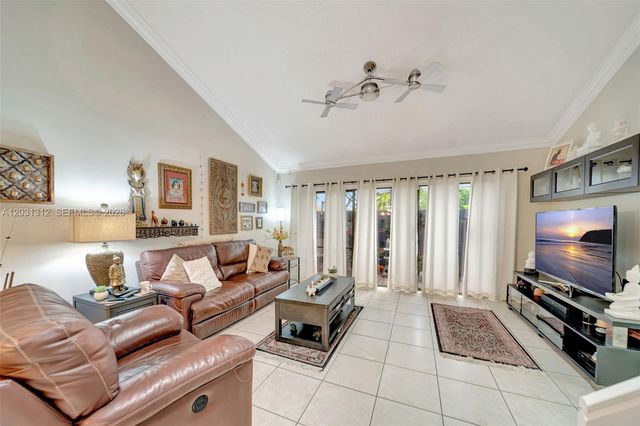 1638 N 15th Ter, Hollywood, FL 33020