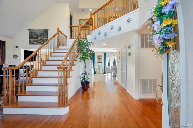 7 Stadium Boulevard, East Setauket, NY 11733
