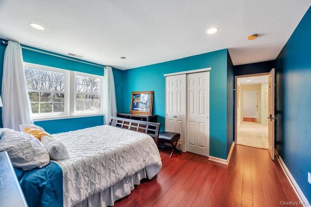 7 Stadium Boulevard, East Setauket, NY 11733