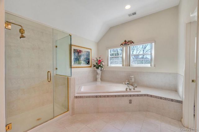 7 Stadium Boulevard, East Setauket, NY 11733