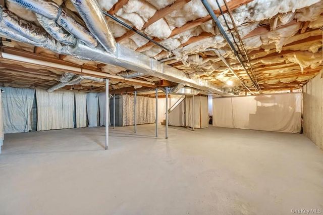 7 Stadium Boulevard, East Setauket, NY 11733