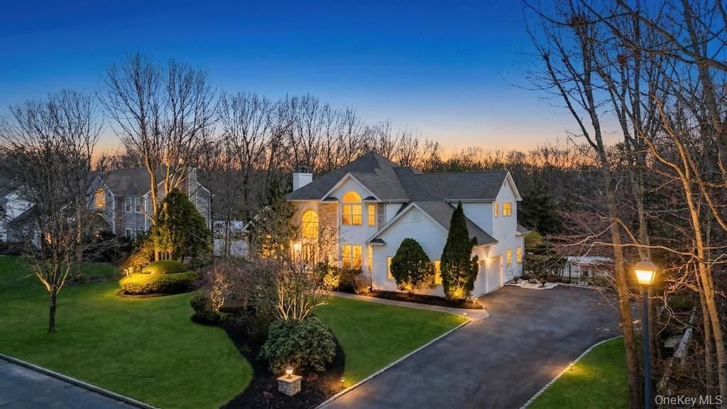 7 Stadium Boulevard, East Setauket, NY 11733