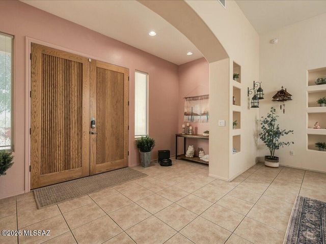 10647 E George Brookbank Place, Tucson, AZ 85747