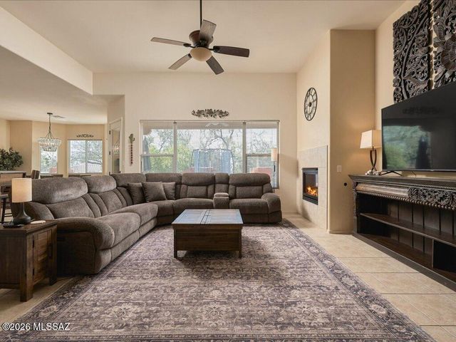 10647 E George Brookbank Place, Tucson, AZ 85747