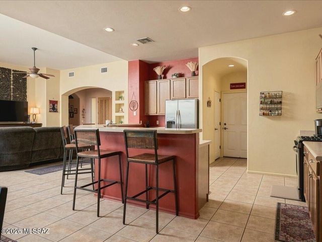 10647 E George Brookbank Place, Tucson, AZ 85747