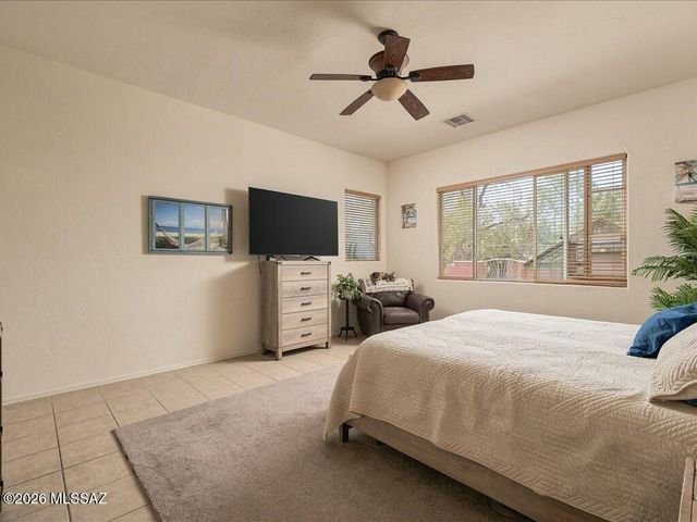 10647 E George Brookbank Place, Tucson, AZ 85747