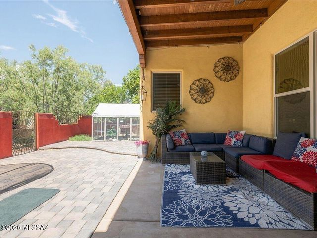 10647 E George Brookbank Place, Tucson, AZ 85747