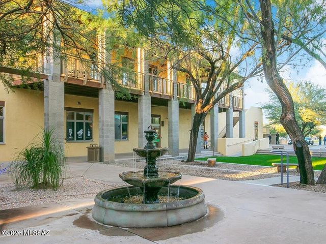 10647 E George Brookbank Place, Tucson, AZ 85747