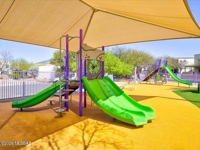 10647 E George Brookbank Place, Tucson, AZ 85747