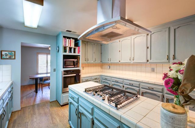 1359 W Moraga Road, Fresno, CA 93711